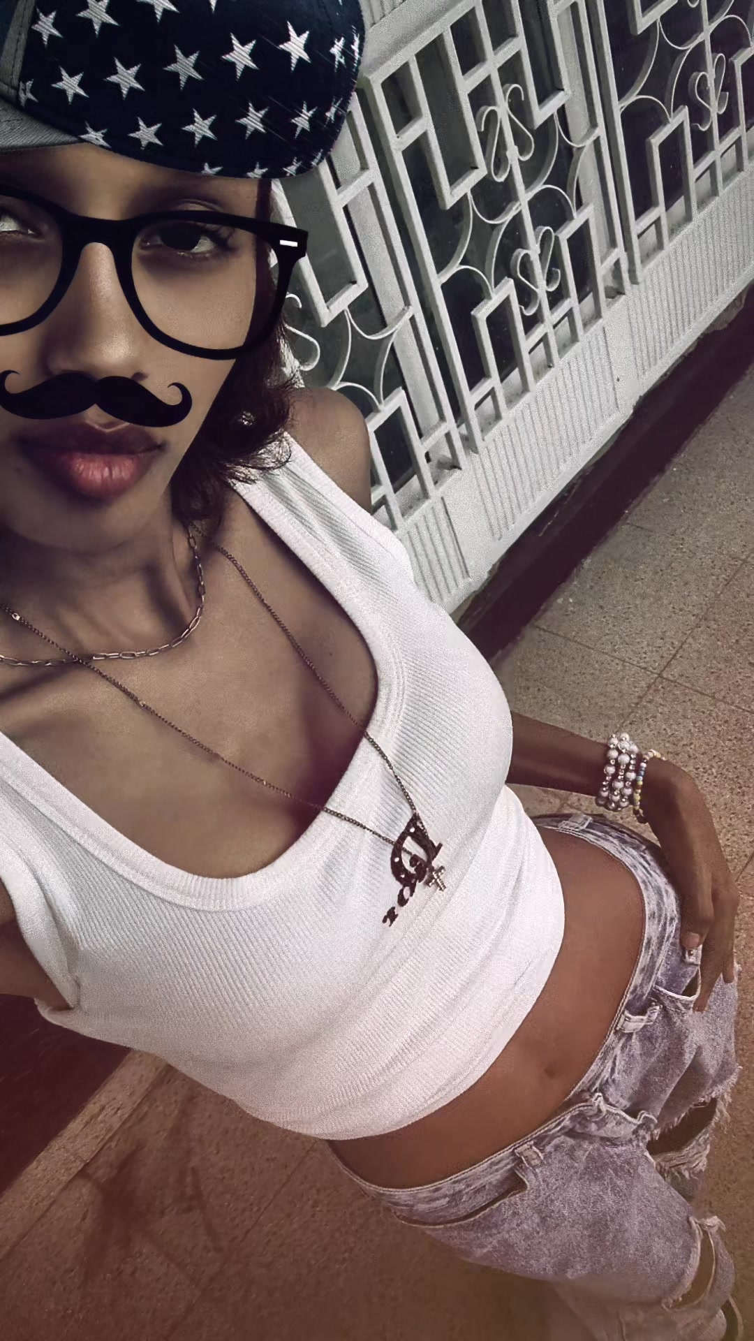 @model Lucky 𖣂