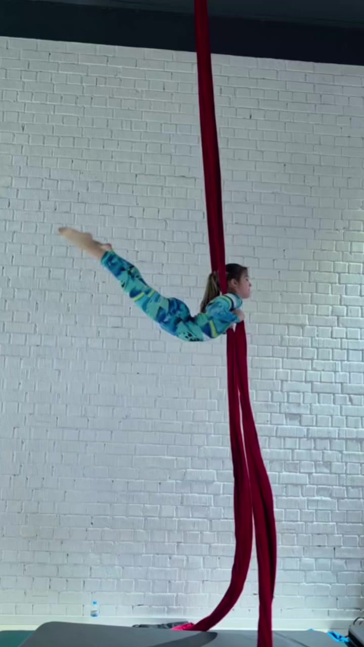 @Aerial Kris🤸&zwj;♀️