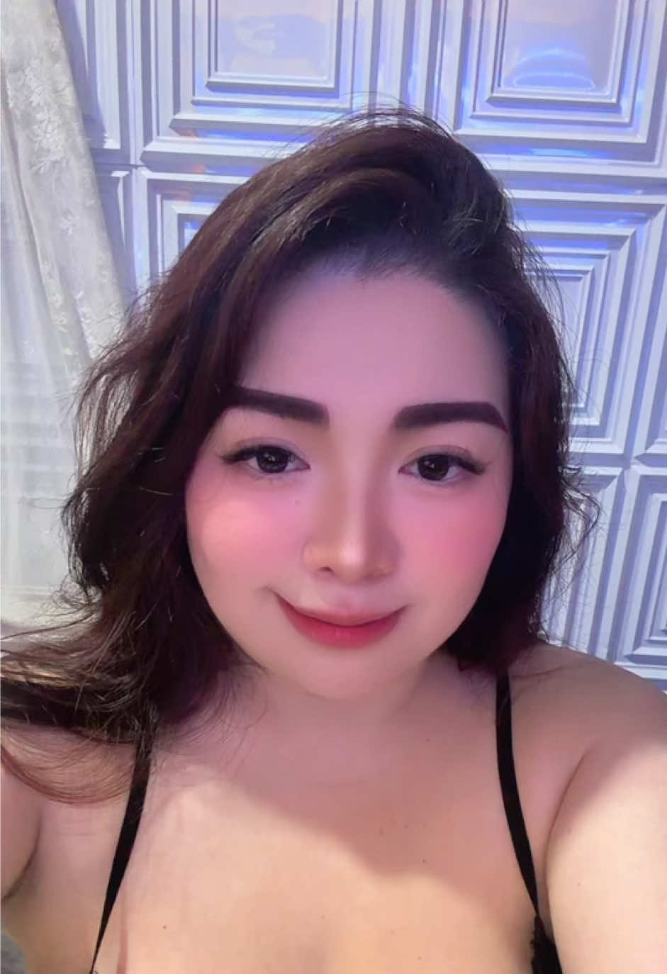 @applejmontez