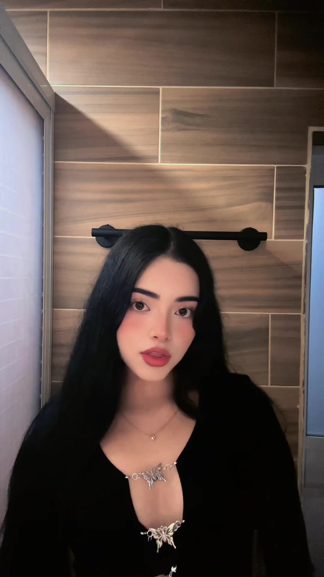 @Jiji