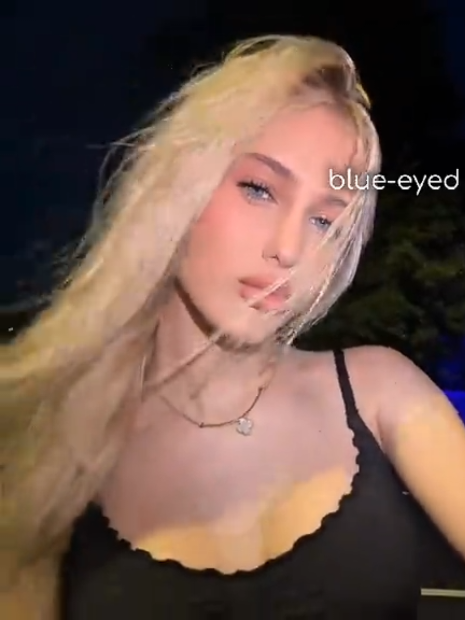 @𝖠𝖵𝖨𝖱𝖠