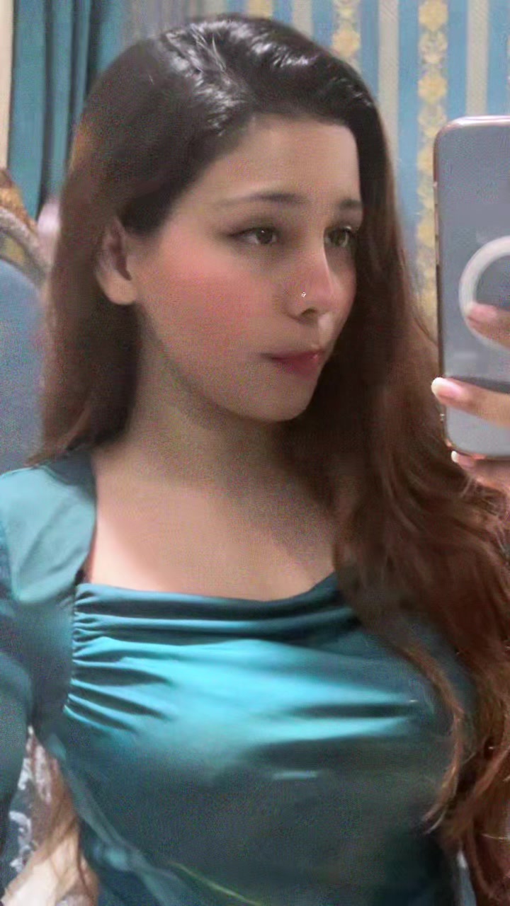 @𝑺𝒂𝒓𝒂 𝑹𝒂𝒋𝒑𝒖𝒕🕊️🫀