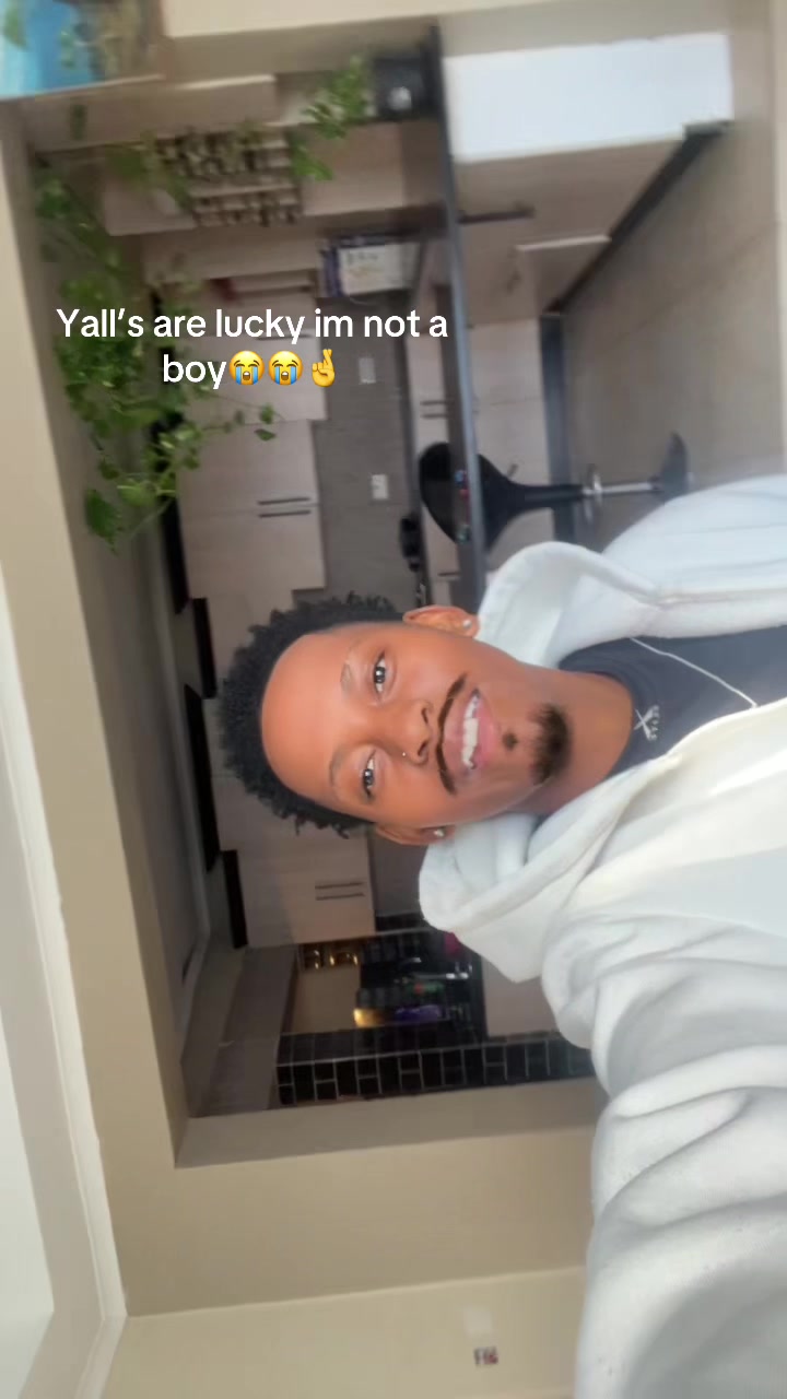 @F🌟