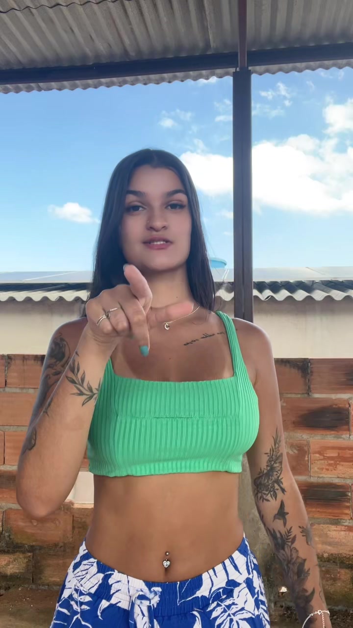 @Nicollyboina