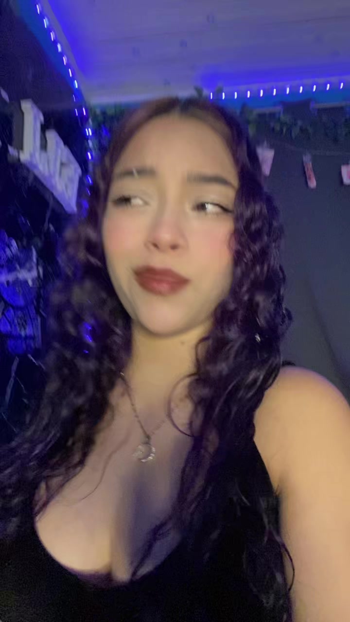 @Heidy Alejandra👸🏻☔️