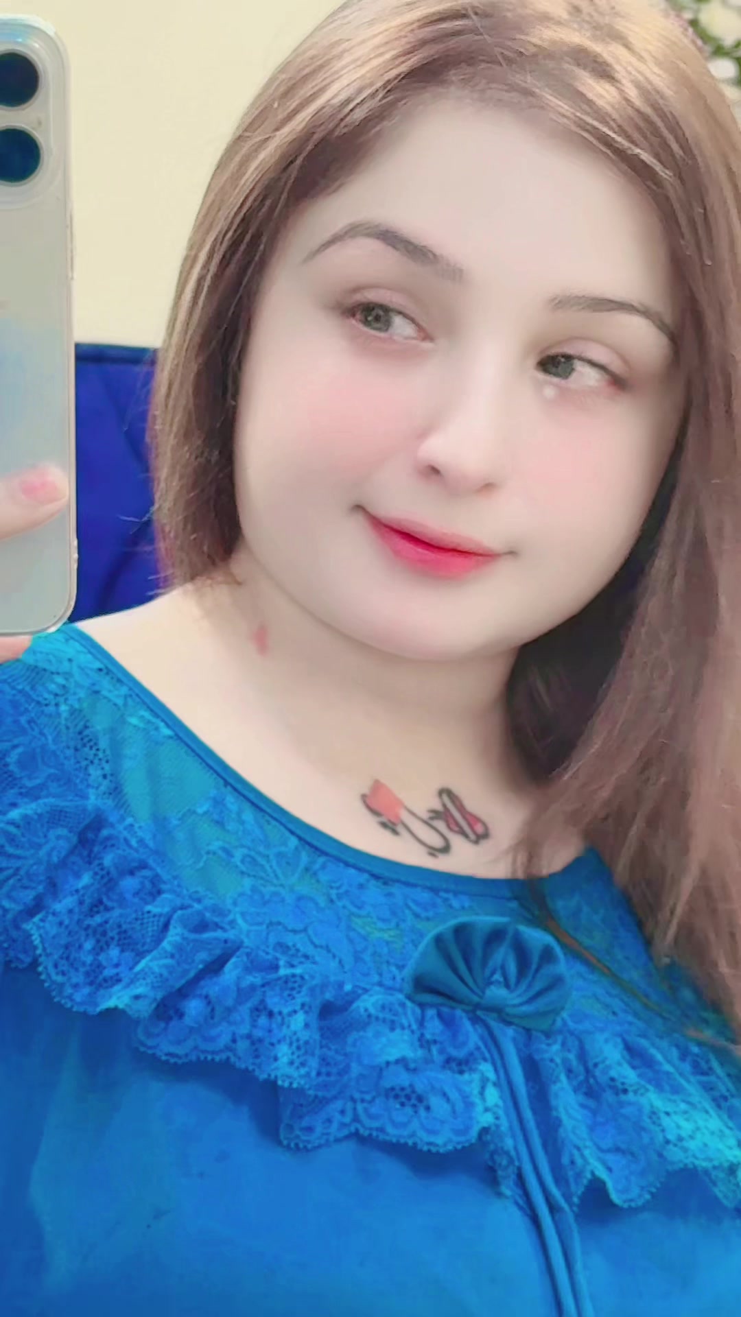 @zarosha_khan