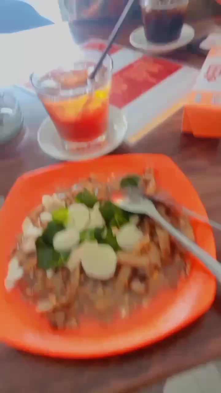 @DUJ