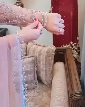@Cute pathani
