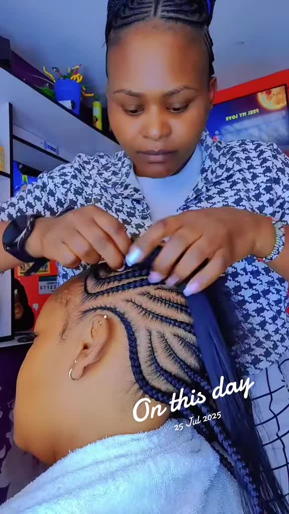 @Maryzippy the hairdresser 😍