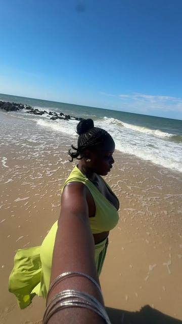 @her_thighness0