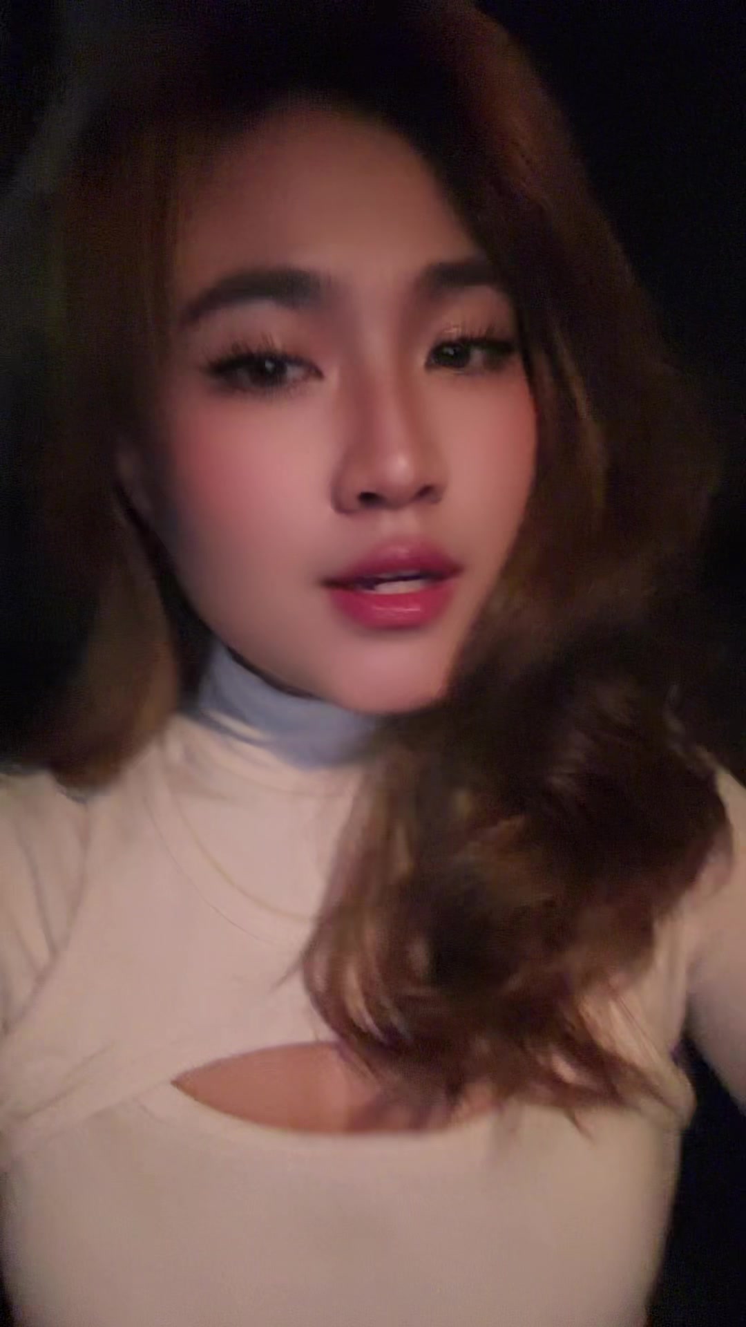 @anjeliasr