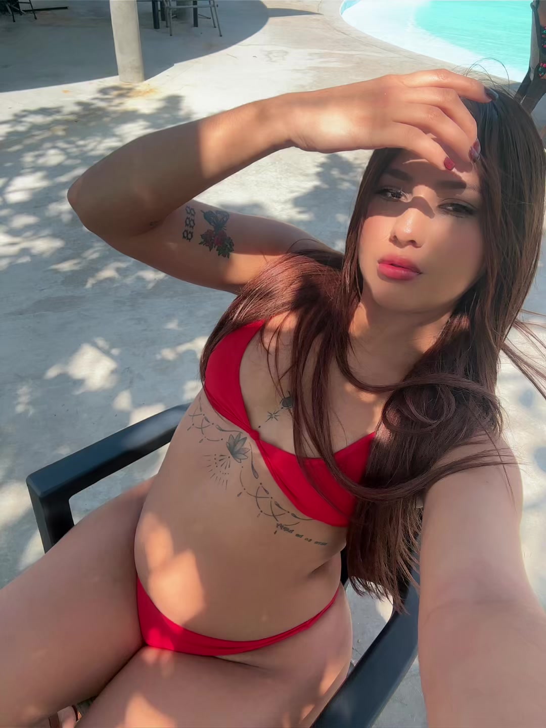 @888