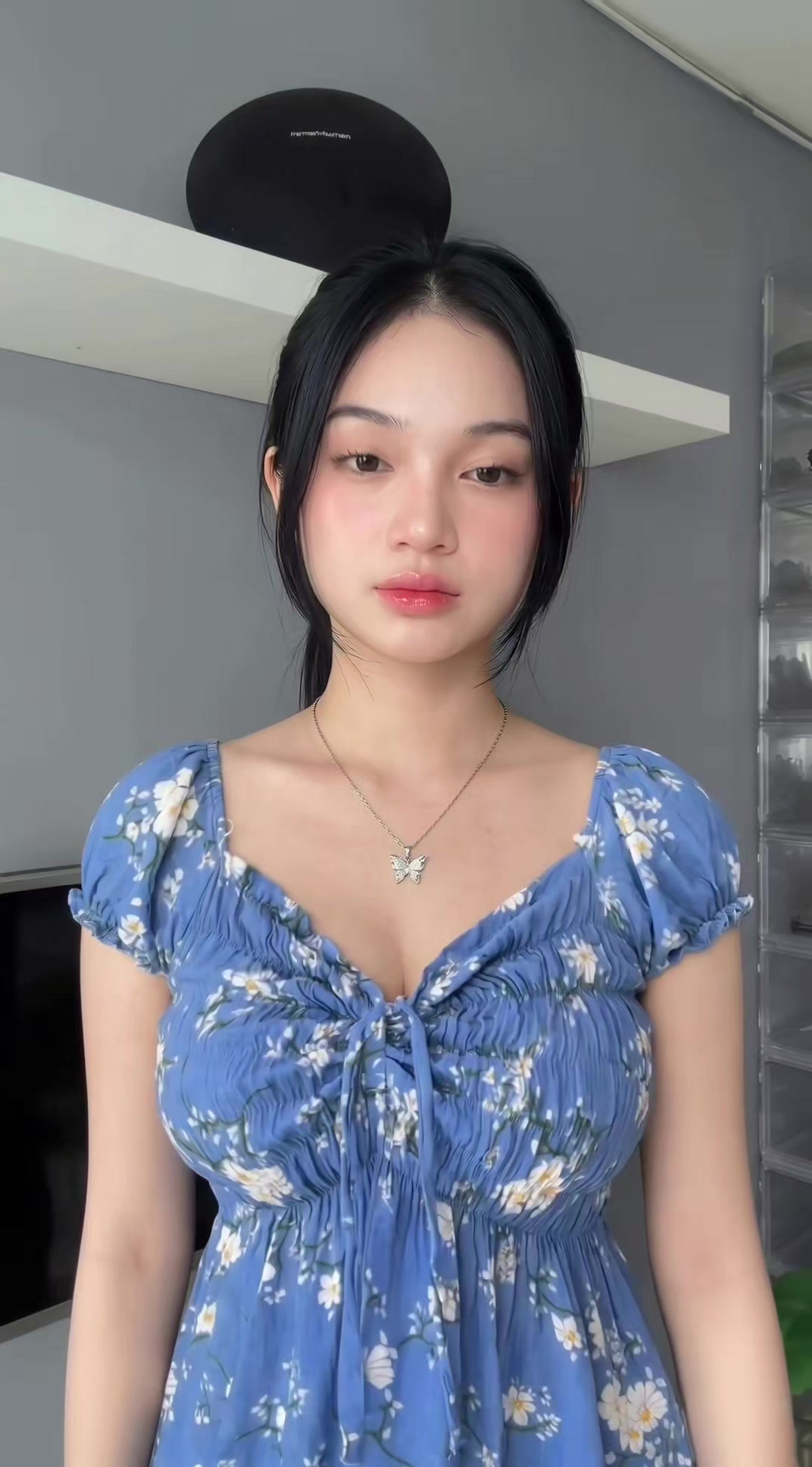 @flora0ne