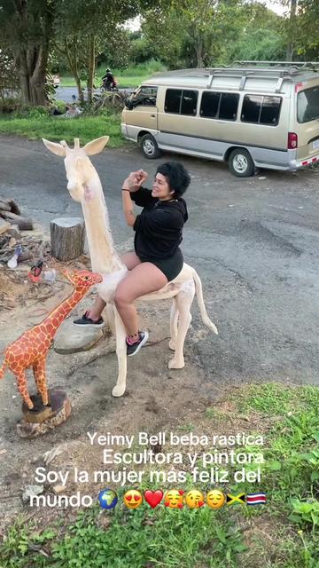 @Yeimy Bell beba rastica 42