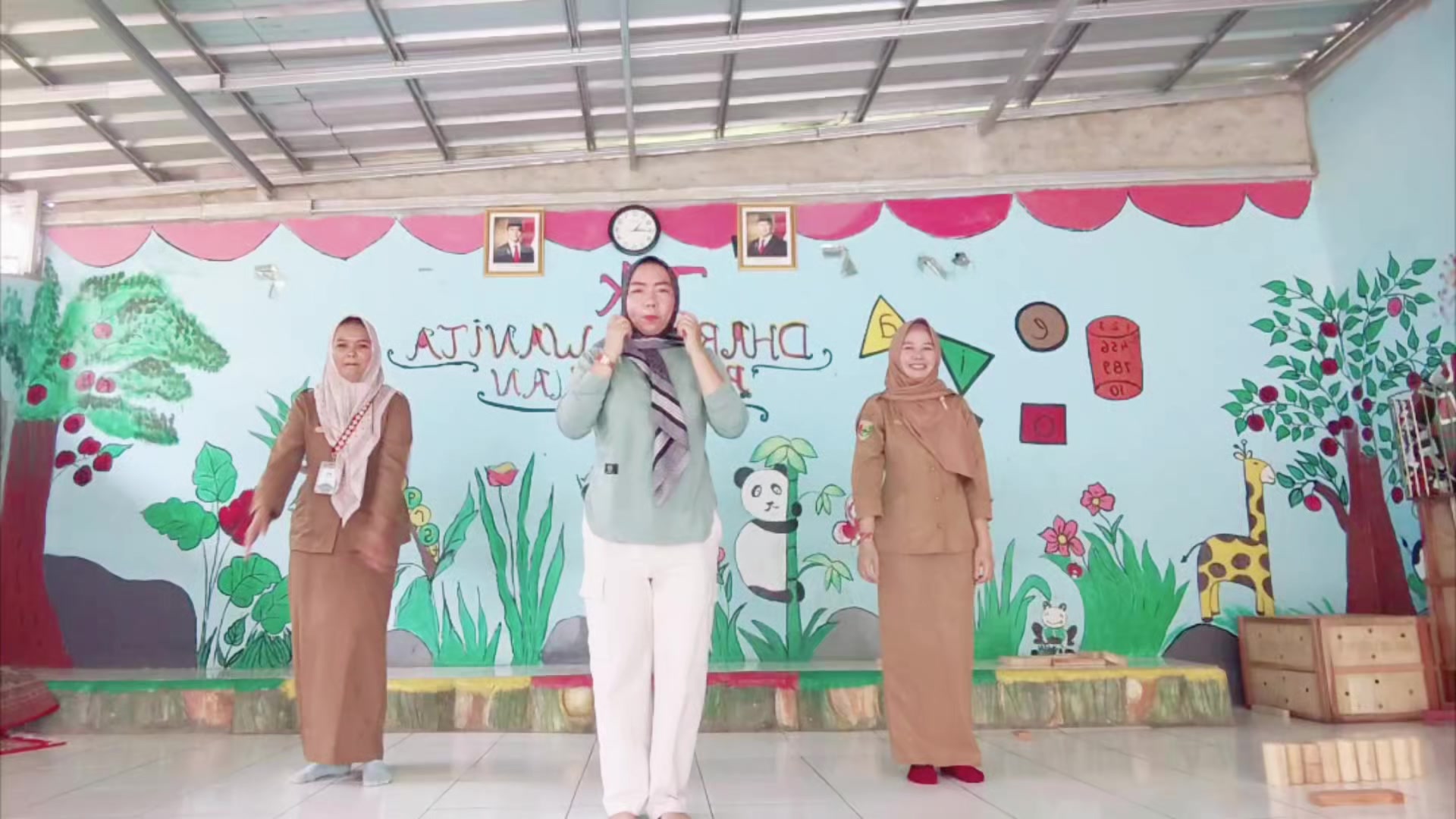 @Eka Maria utama