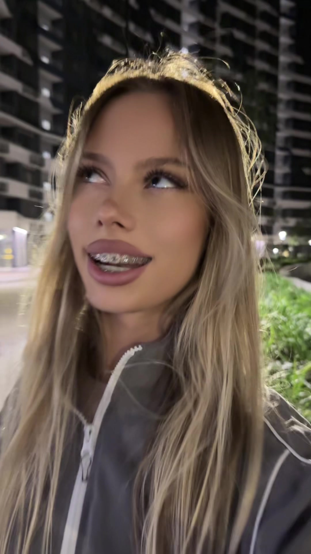 @Элиса