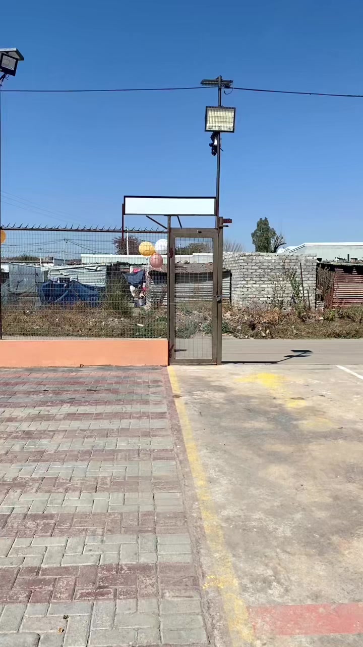 @Mbusi Ndaba