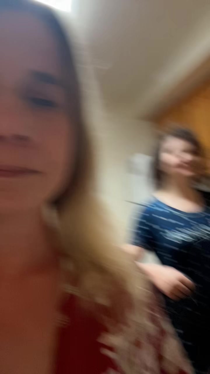 @Hotmomvibes