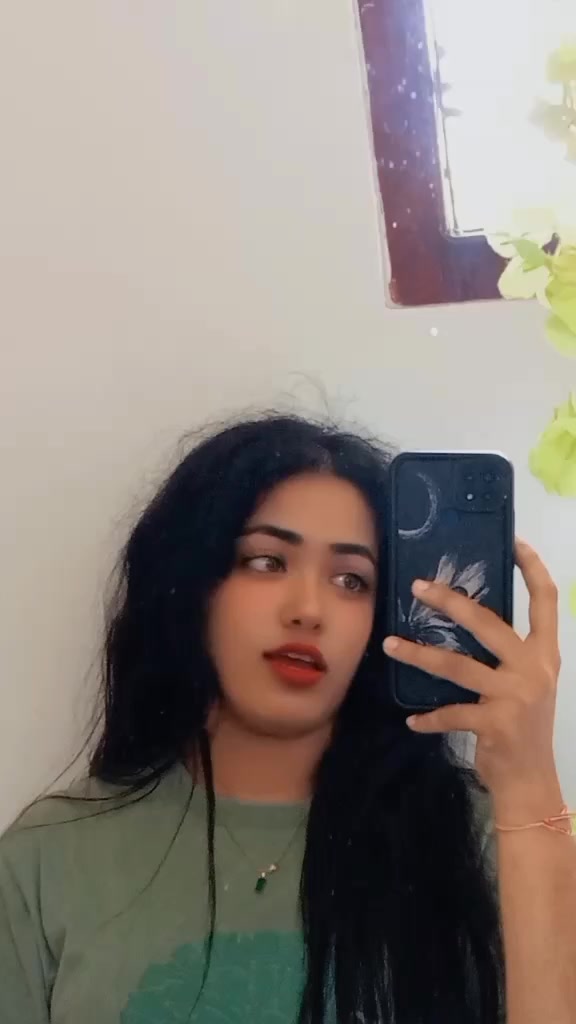 @Hiru_S_Bbh