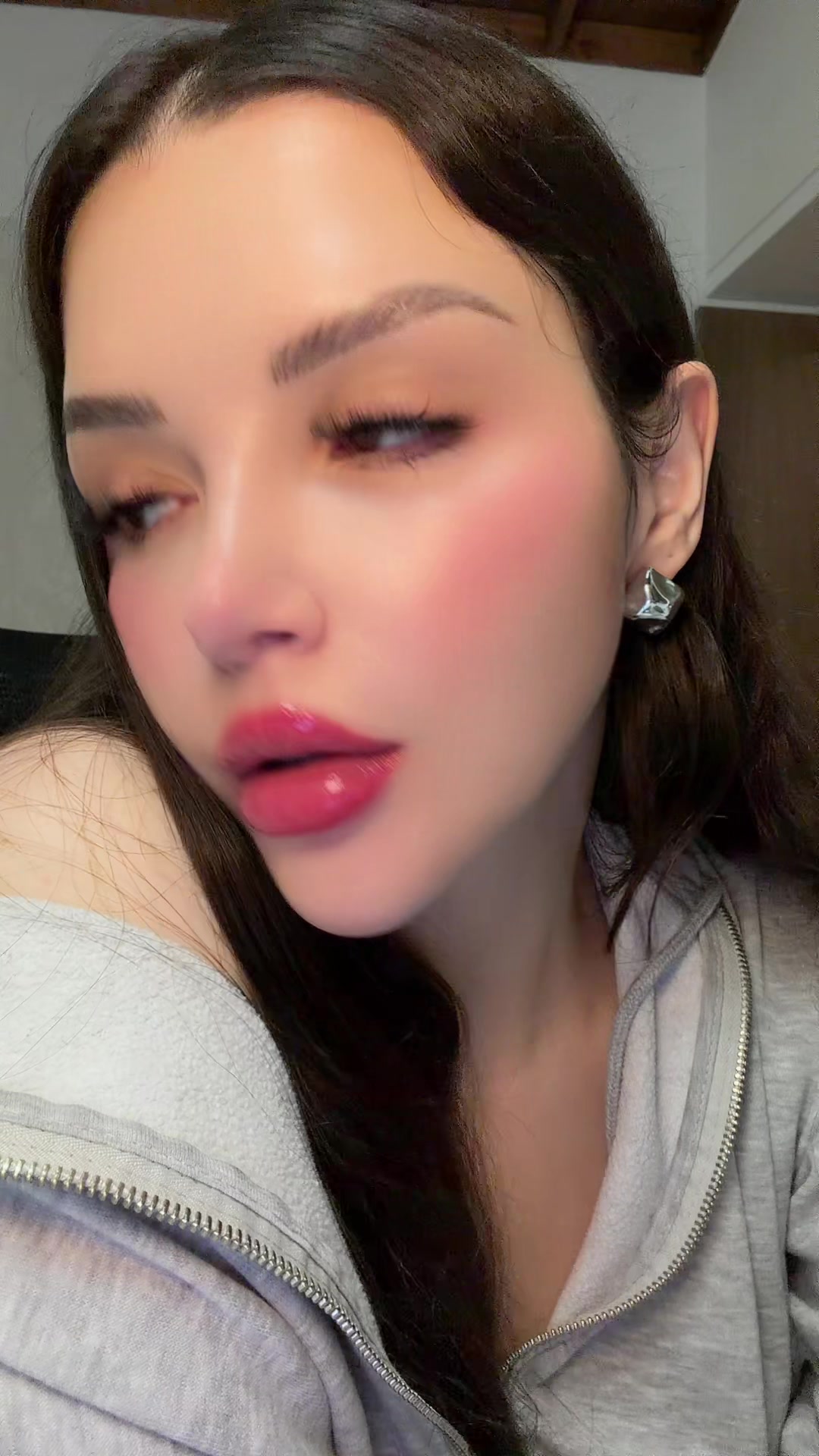 @Sof&iacute;a Brano