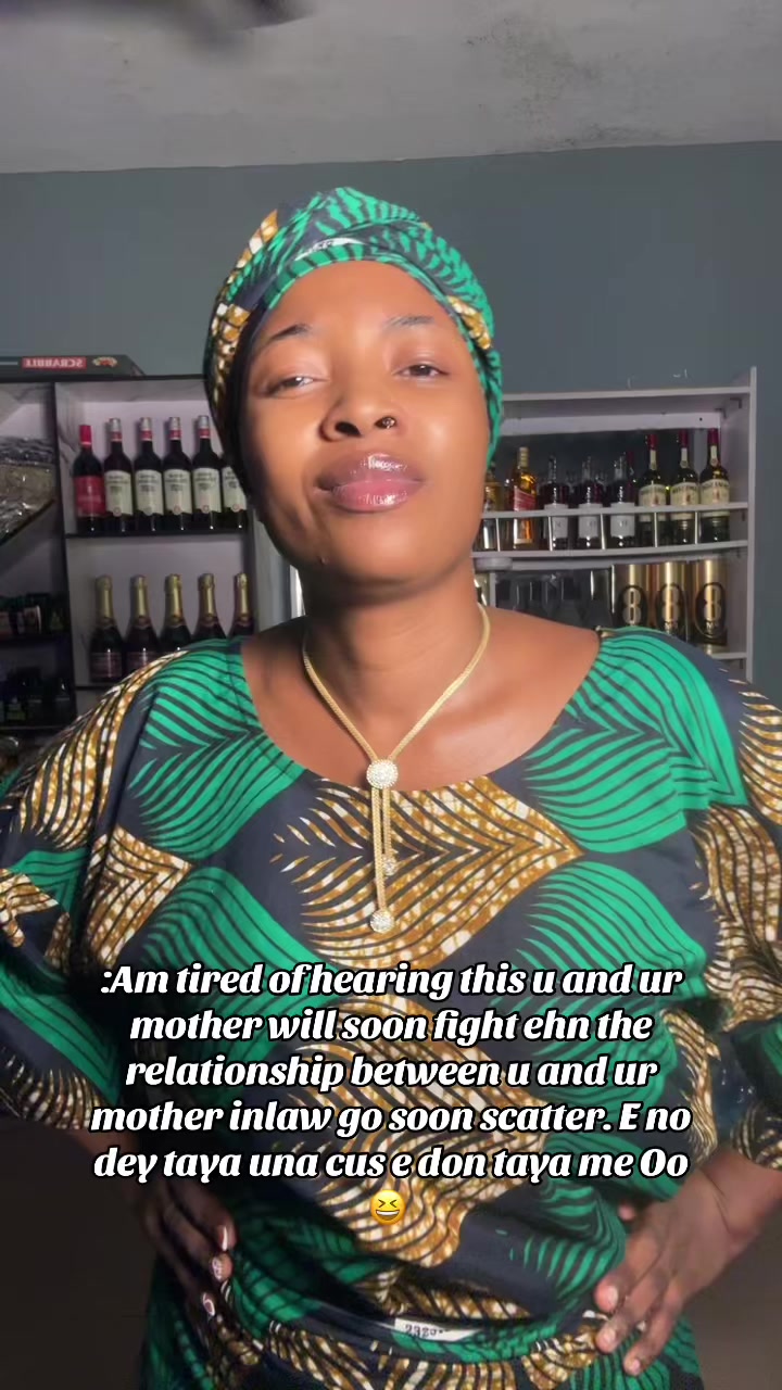 @Ayọ̀d&uacute;nn&iacute;