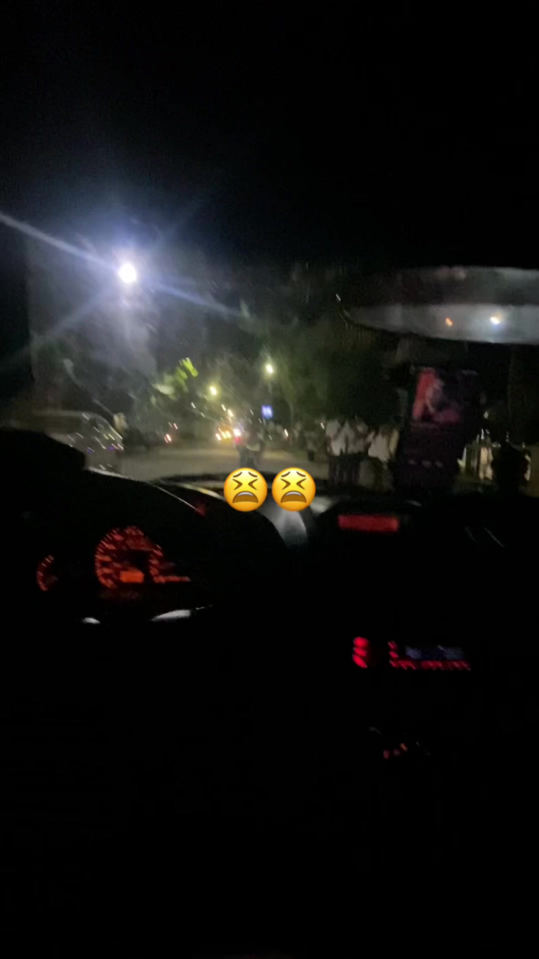 @Eli~
