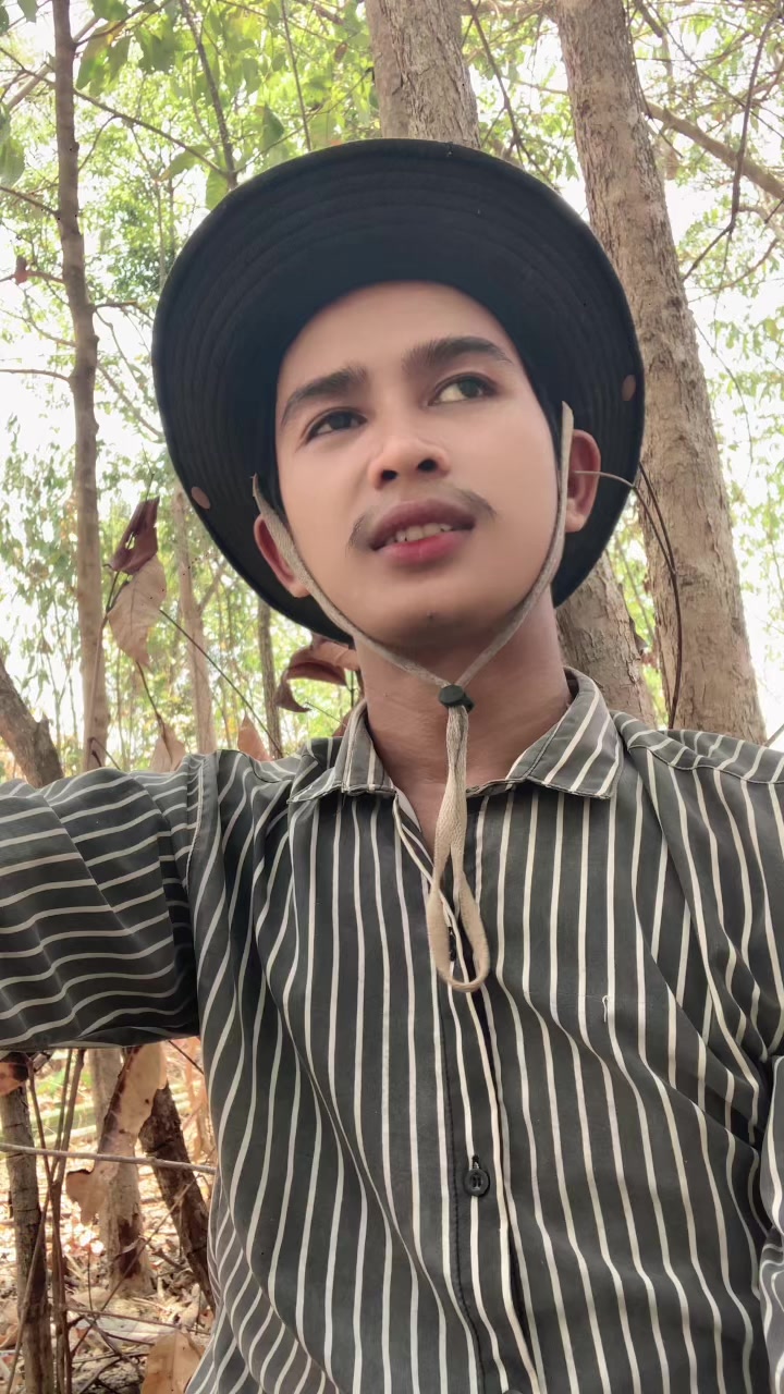 @ស្វាន់ បញ្ញា.      🥤🚬