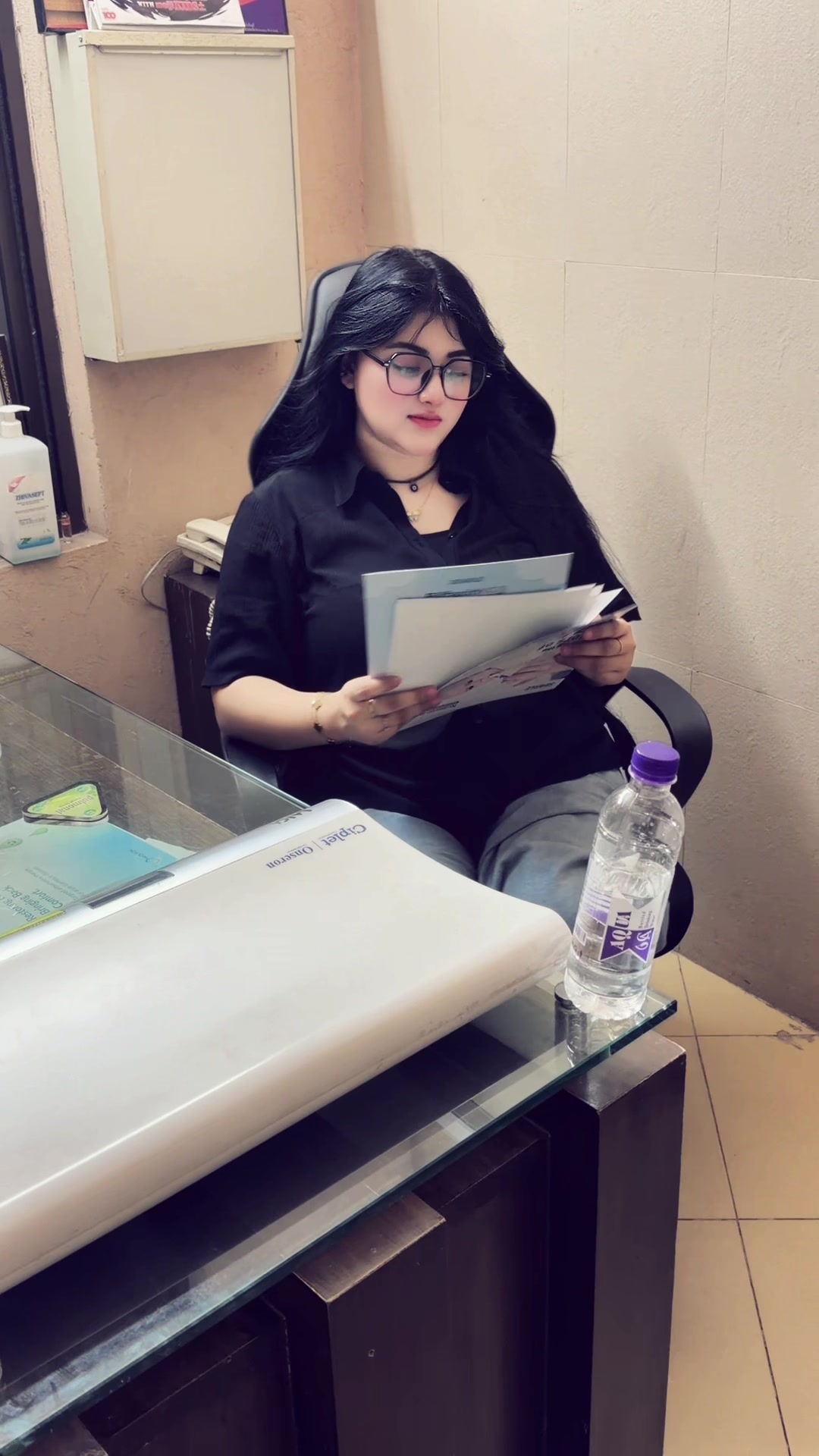 @Arooba