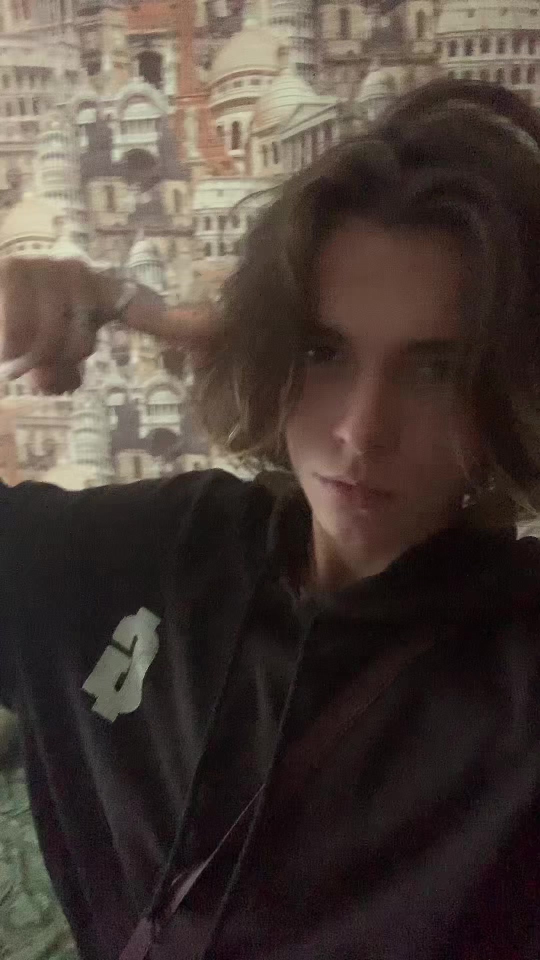 @chompik