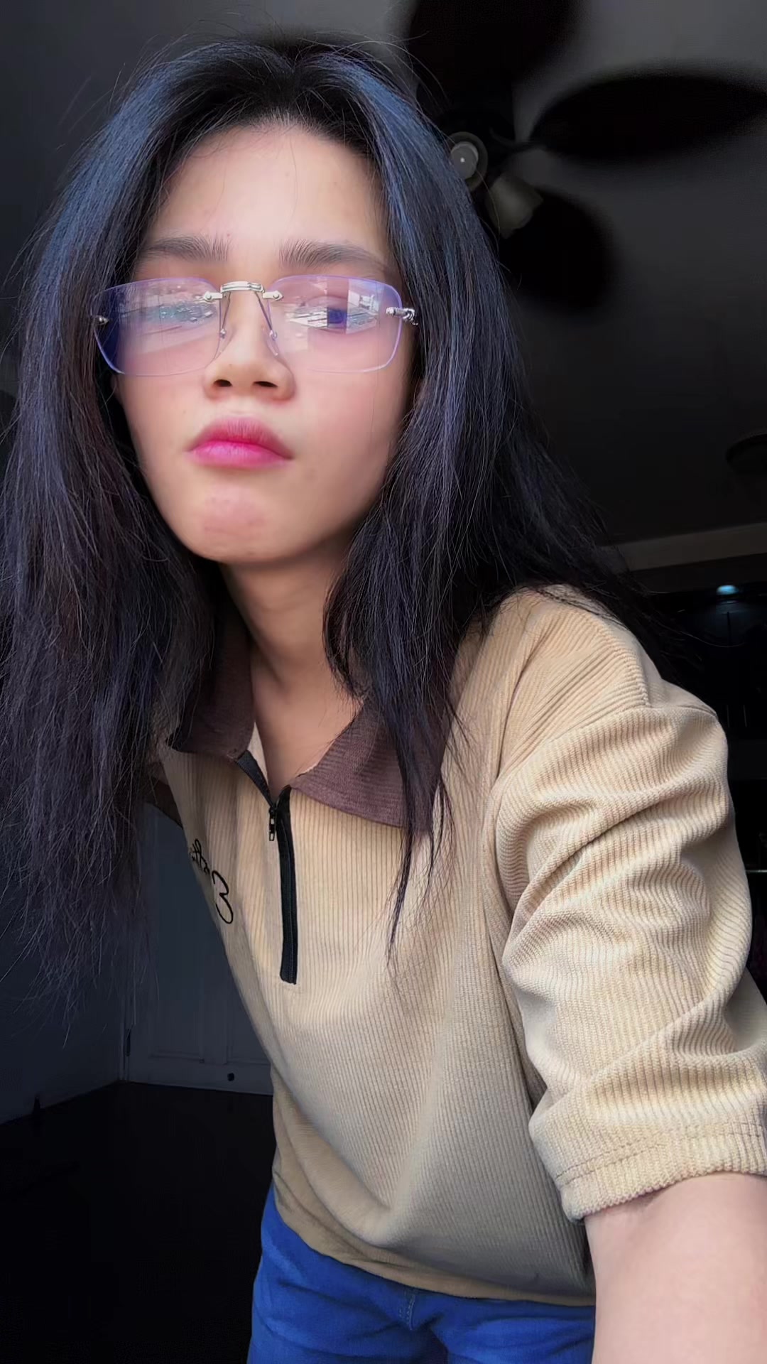@helloyanila_