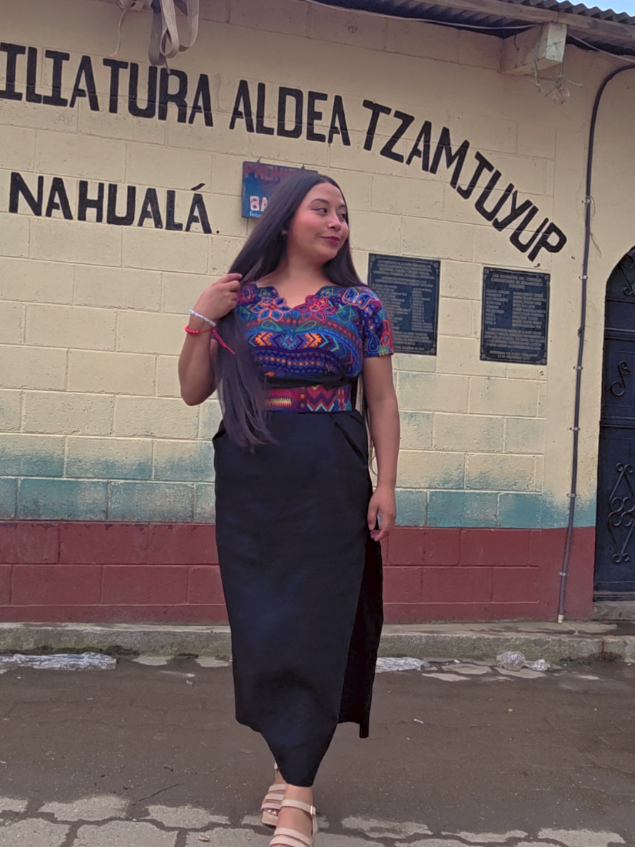 @Elena Va&iacute;l Oficial