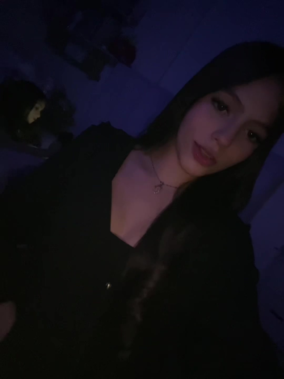 @𝐜𝐚𝐦𝐢