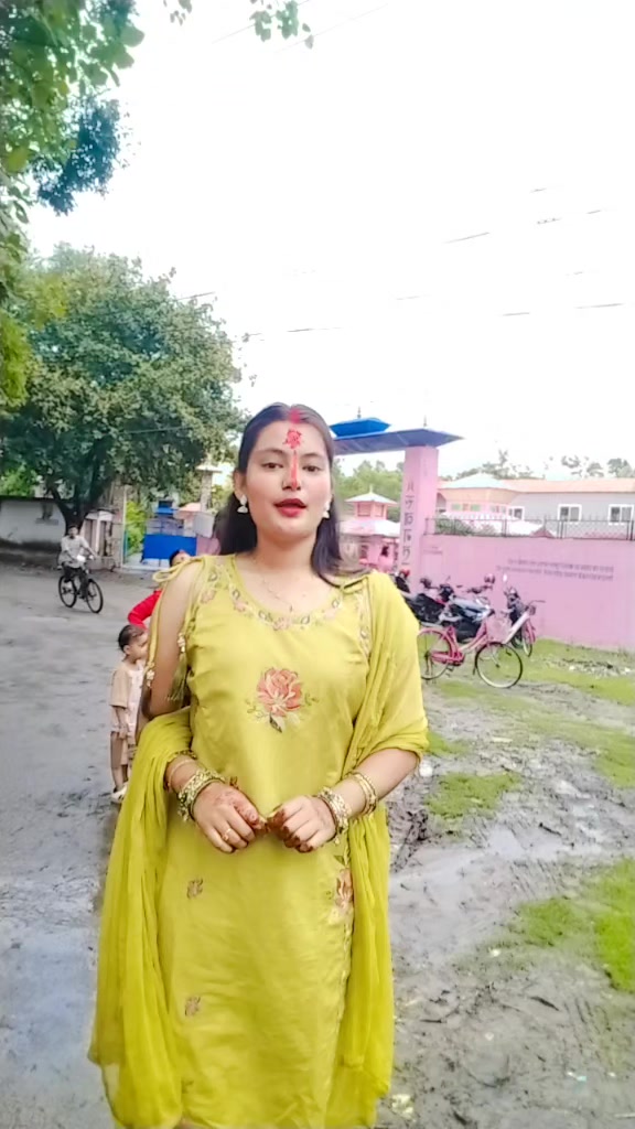 @👸karishma Nath👑