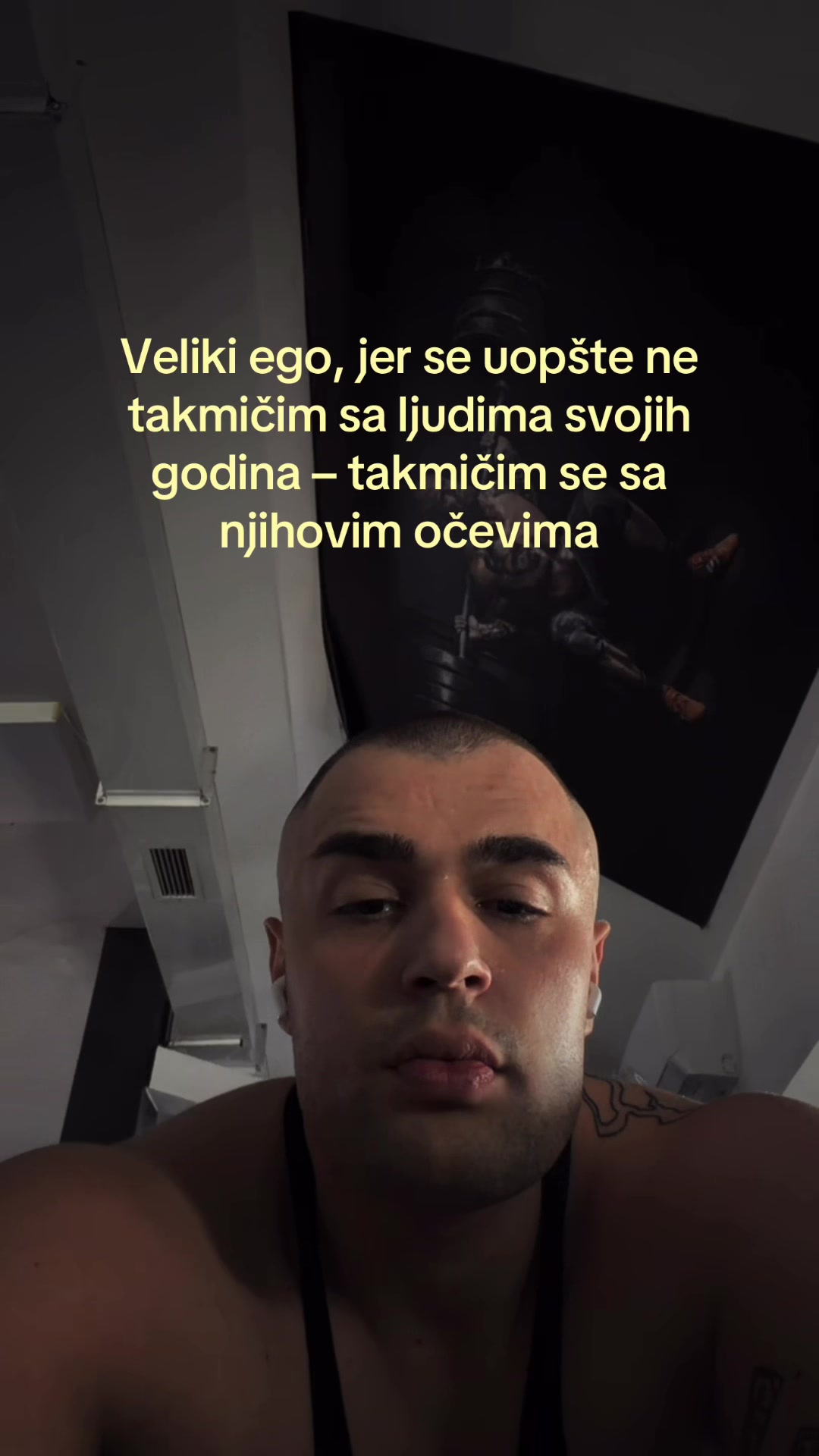 @V U K