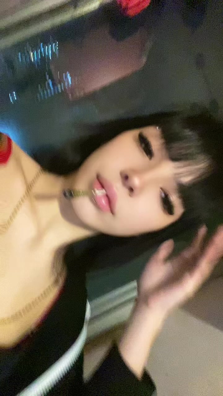 @amoraa
