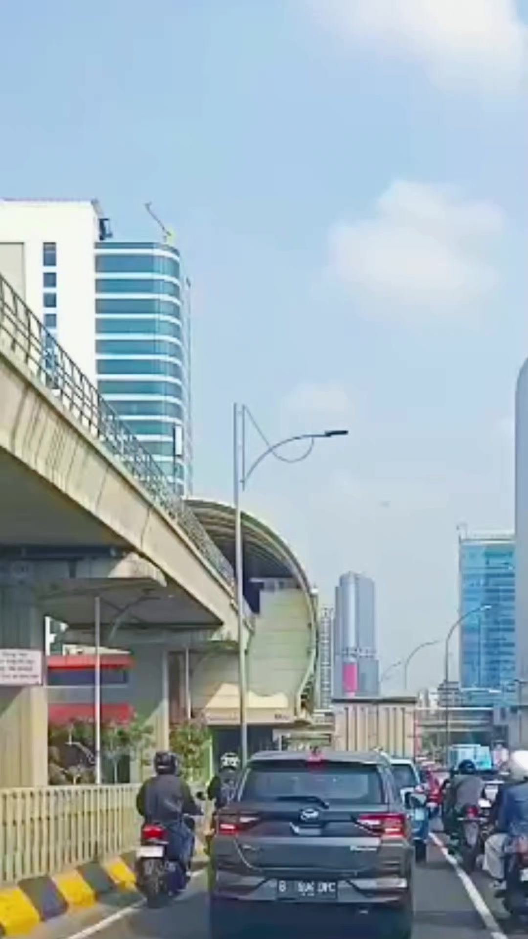 @Dari kontak anda