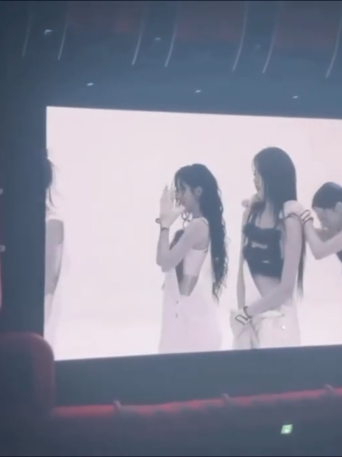 @아연