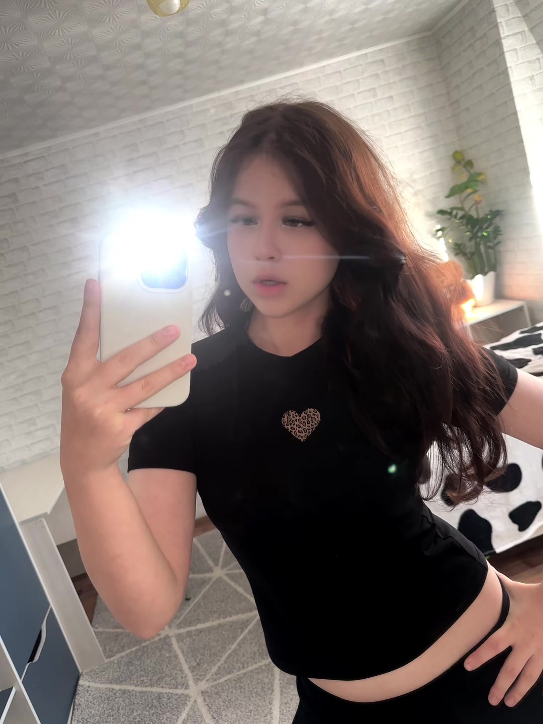 @scarlet_rose