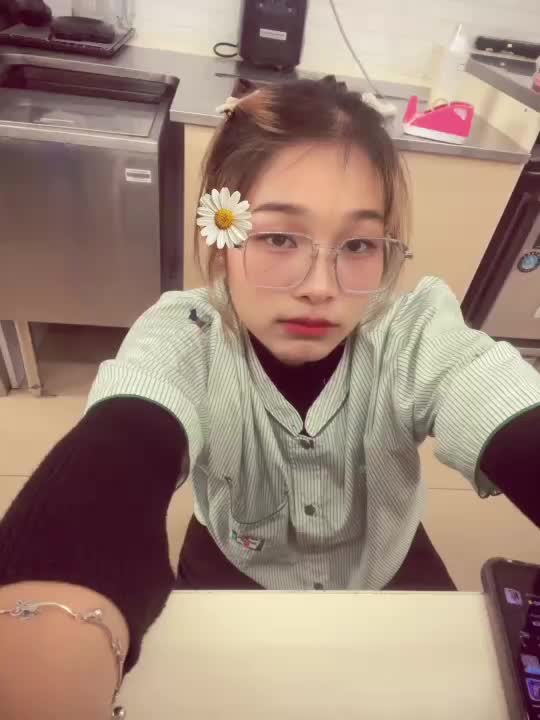 @Pornpan🐽🐷(ยุ้ย) 26y