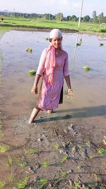 @Saptari♥๏ธ Queen ๐๐๐