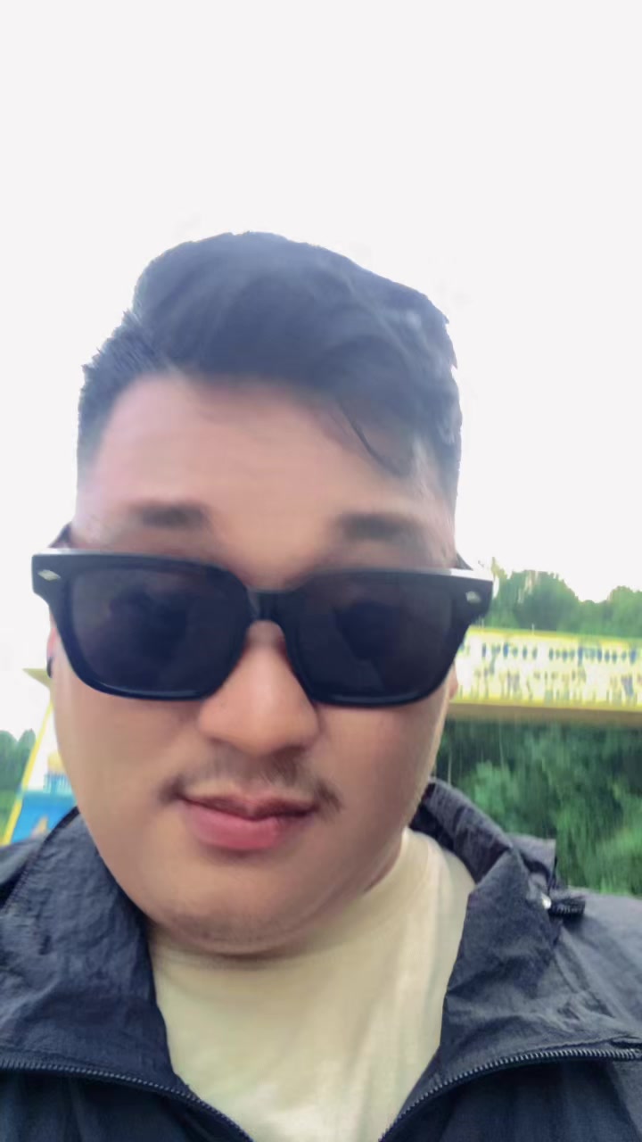 @Mr.Thulung 😎🥰🌷☔️🔜