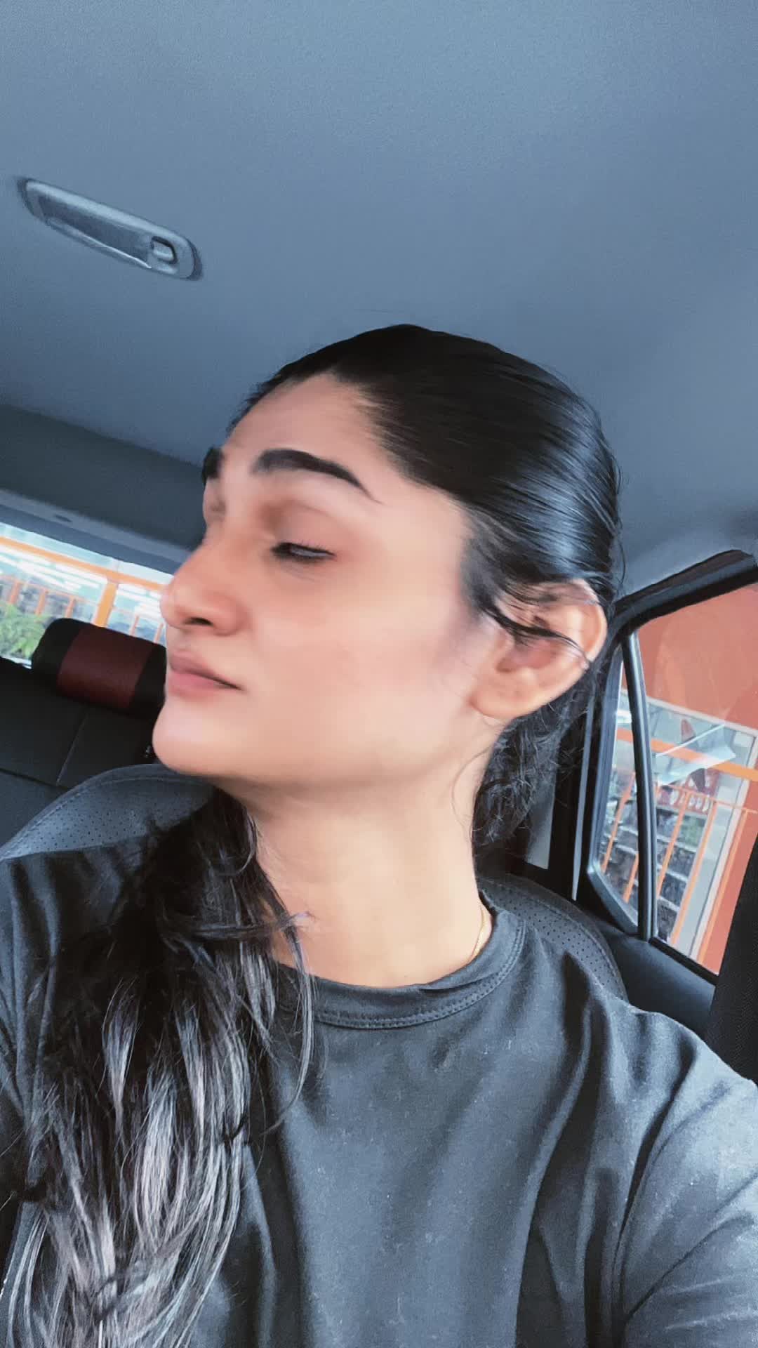 @Revi_💕