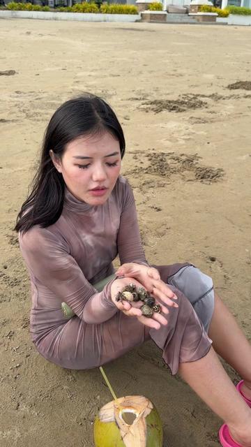 @thwephyo(အသွယ်)💚-official