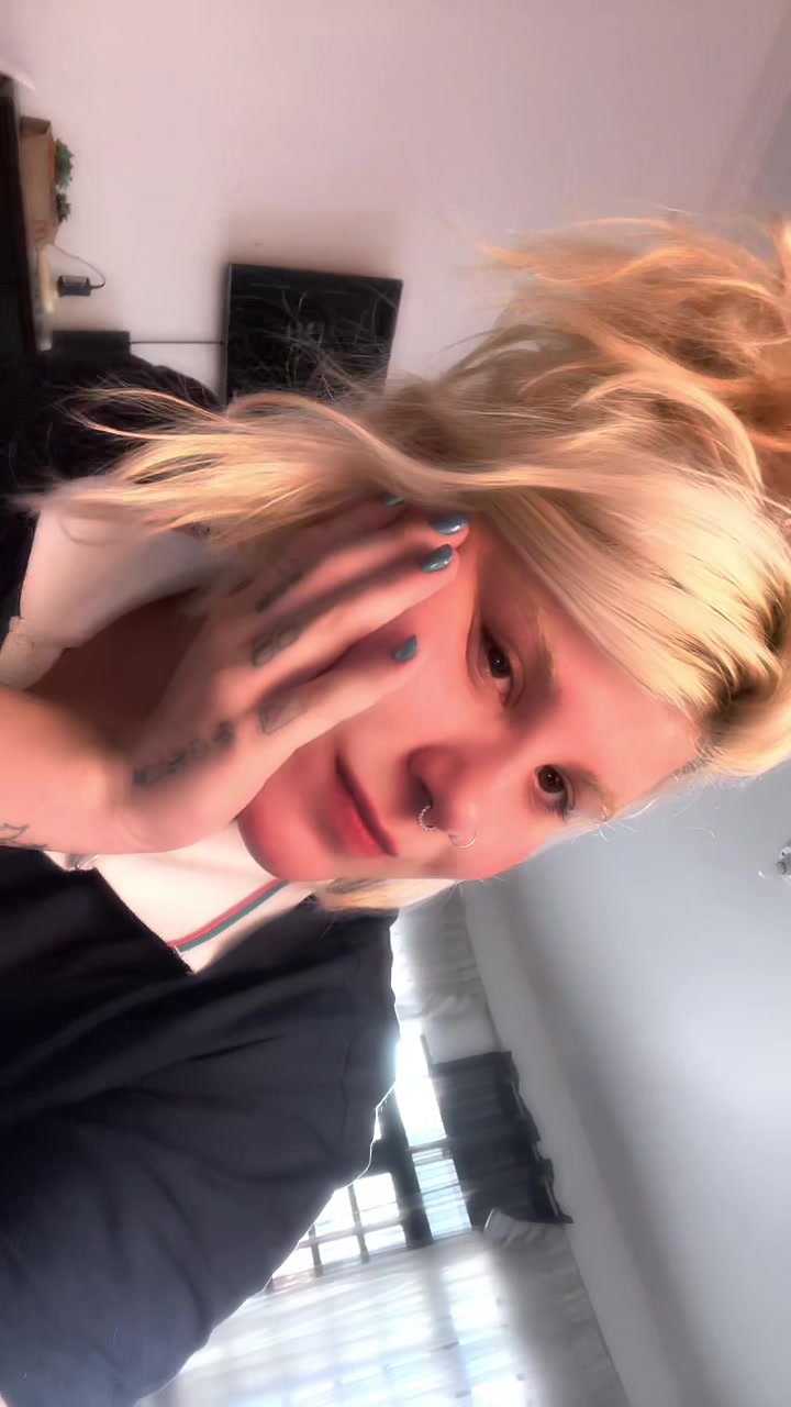 @meivesz
