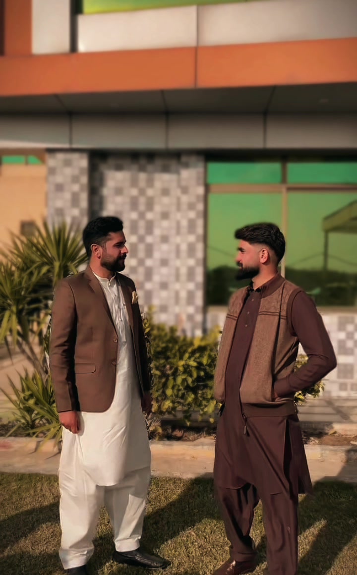 @خواجہ مشاھد رفیق