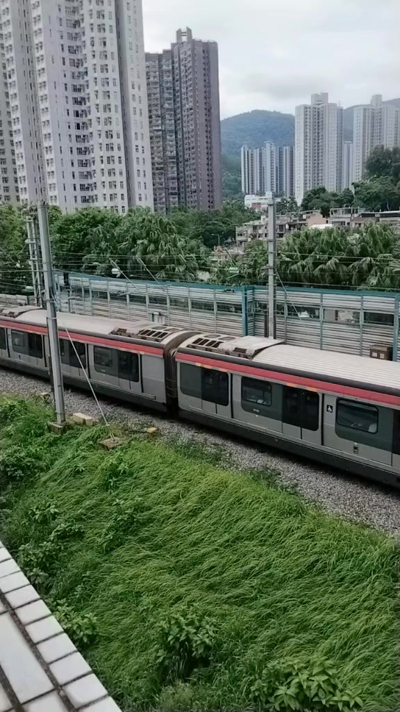 @JE🇭🇰