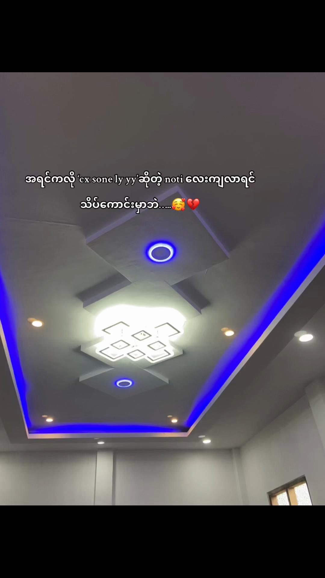 @đŠ