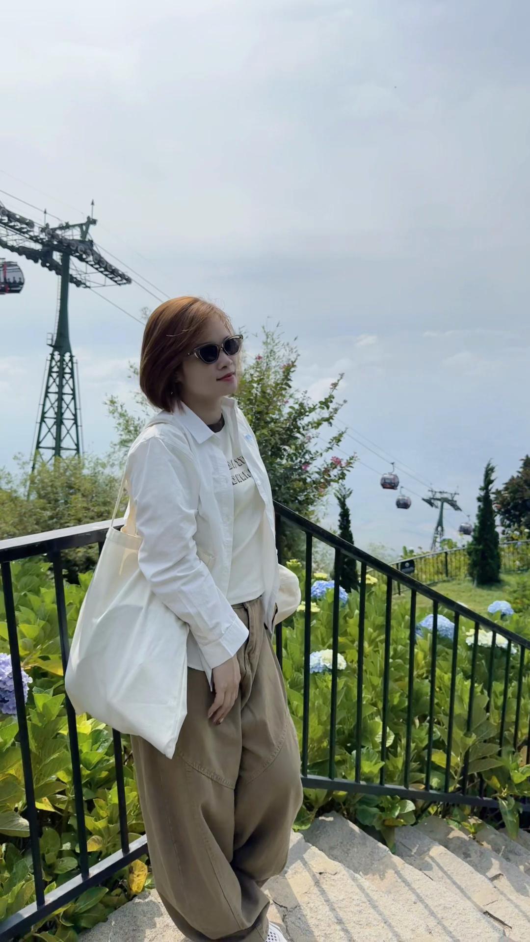@S&ocirc;c&ocirc;la Trắng