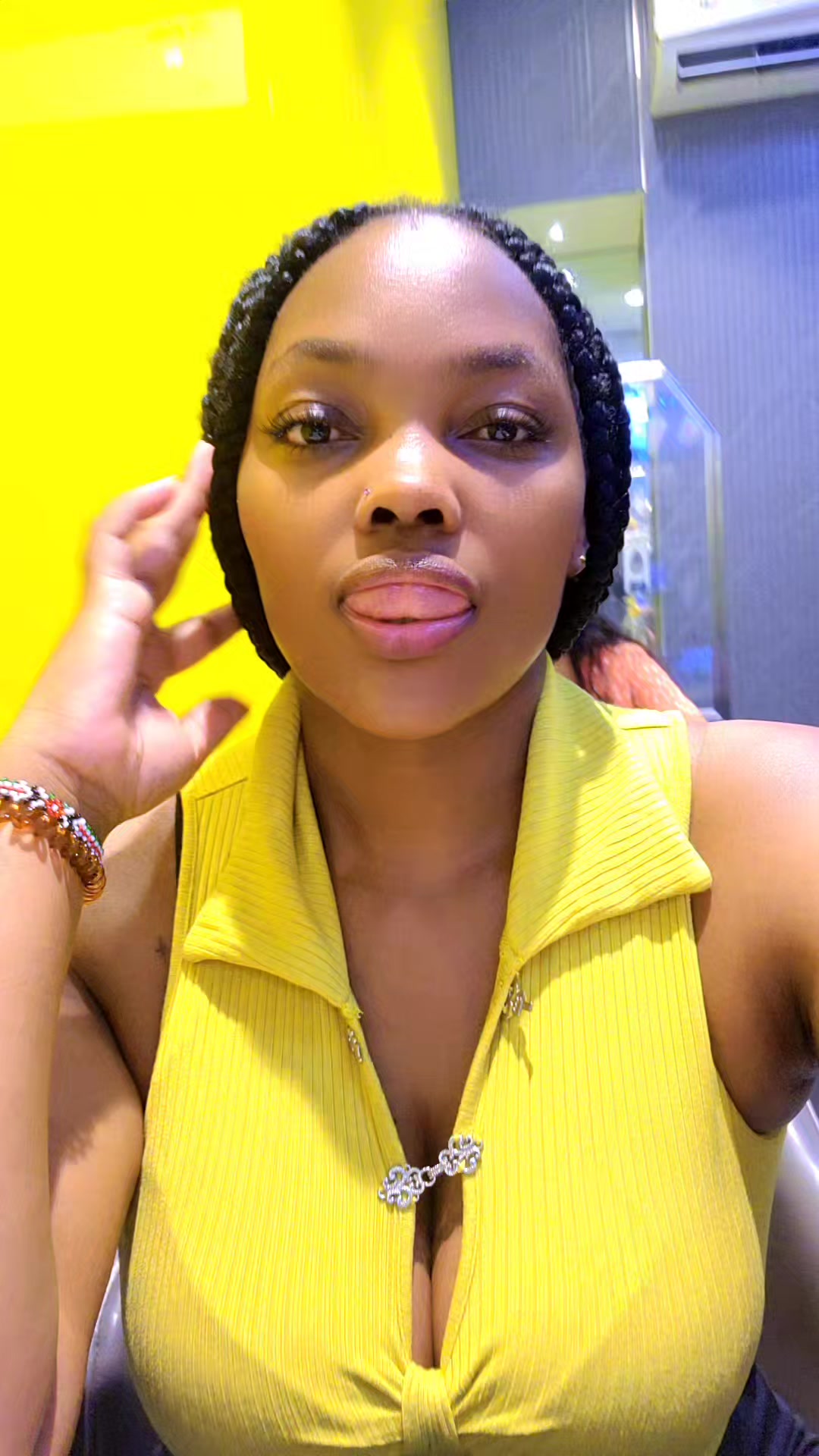 @KENDI 🇰🇪🇦🇪🇺🇲