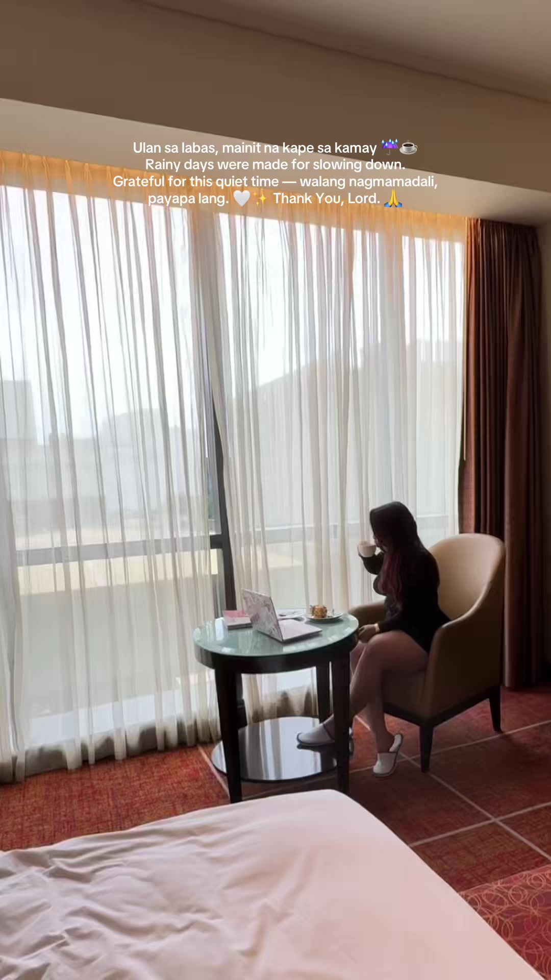 @applejmontez